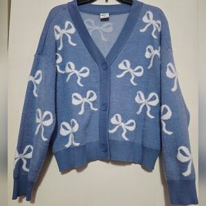 Nikka K Bow Pattern Women's Cardigan. Blue. Size XL